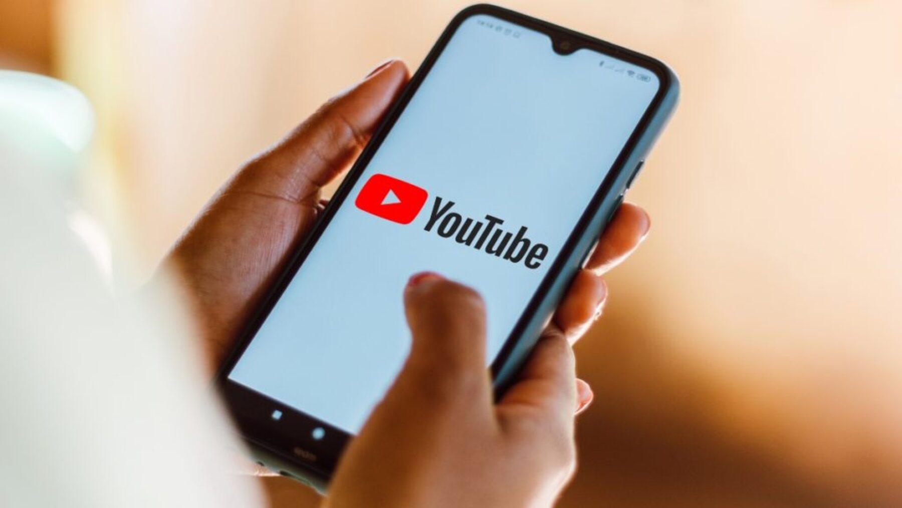 YouTube расширяет свои возможности с QR-кодами