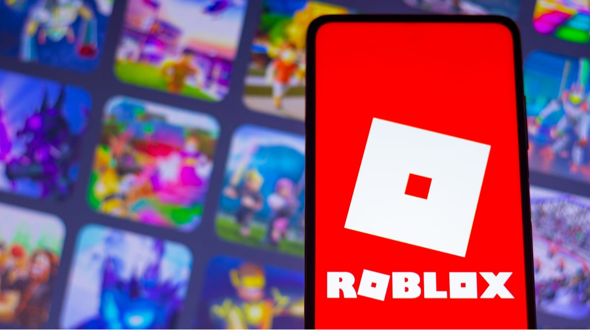 Roblox введе обов'язкове сканування обличчя або документів для всебічного доступу до чату
