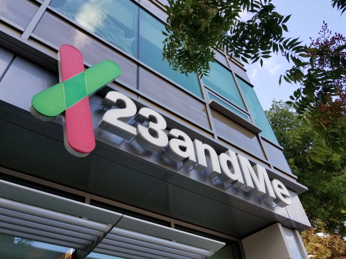 Благодійна організація Енн Воджицкі уклала угоду на придбання 23andMe