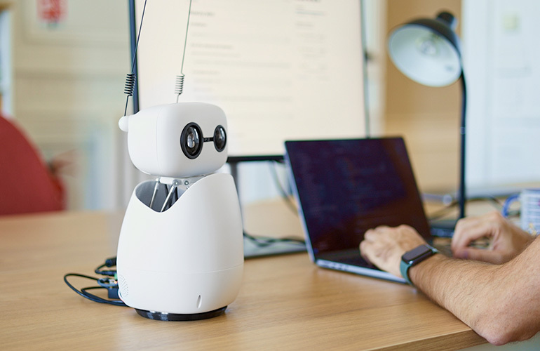 Hugging Face робить ставку на милих роботів для втілення відкритого штучного інтелекту в реальність