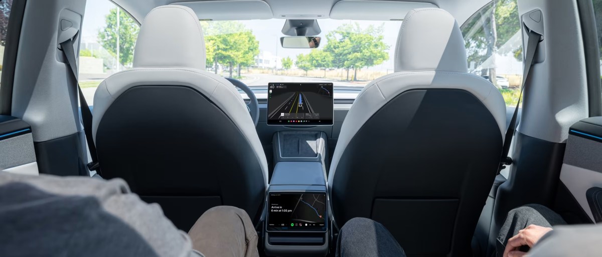 Tesla розпочинає обслуговування роботаксі в Остіні з великими обіцянками та нез'ясованими питаннями