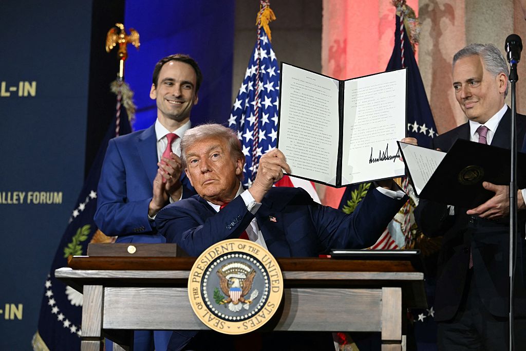 Розпорядження Трампа про ‘анти-пробудженський ШІ’ може змінити підходи американських технологічних компаній до навчання своїх моделей