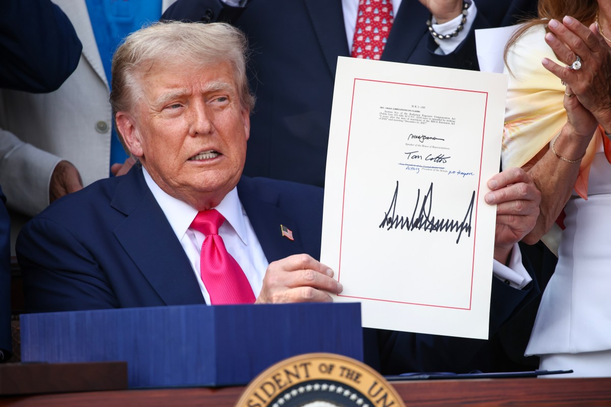 Адміністрація Трампа інвестує $1 мільярд у "наступальні" хакерські операції