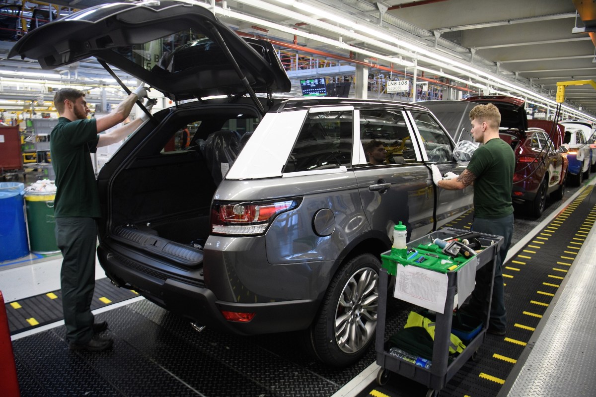 Jaguar Land Rover повідомляє про викрадення даних під час руйнівної кібератаки