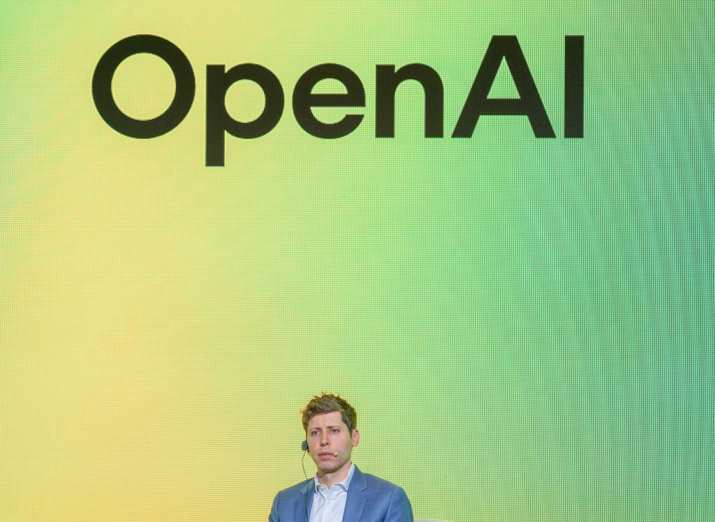 OpenAI та Oracle нібито уклали історичну угоду у сфері хмарних обчислень