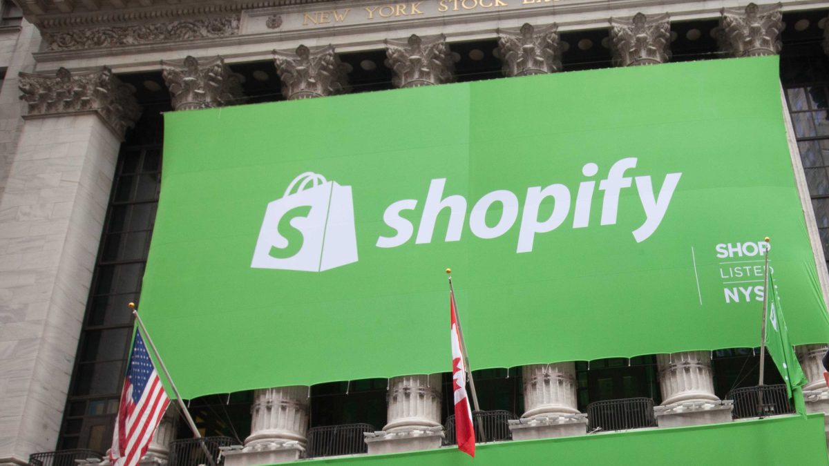 Shopify повідомляє про семикратне зростання трафіку завдяки штучному інтелекту з січня, замовлення з використанням AI зросли в 11 разів