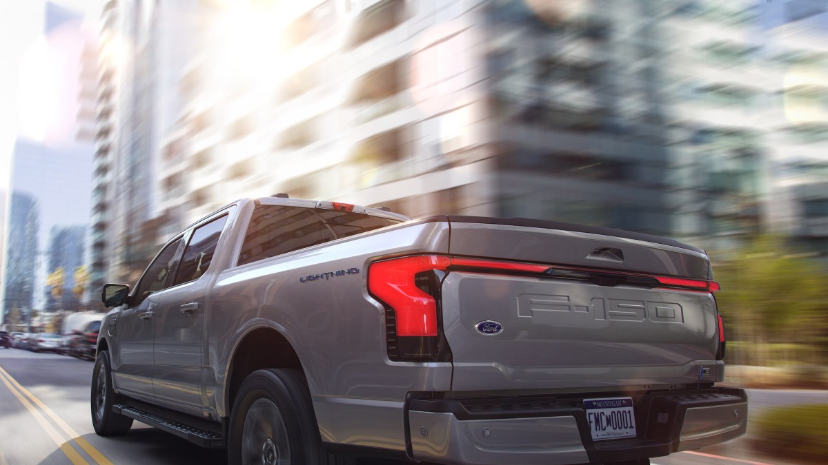 Криза електромобілів: чи дійсно Ford планує відмовитися від F-150 Lightning?