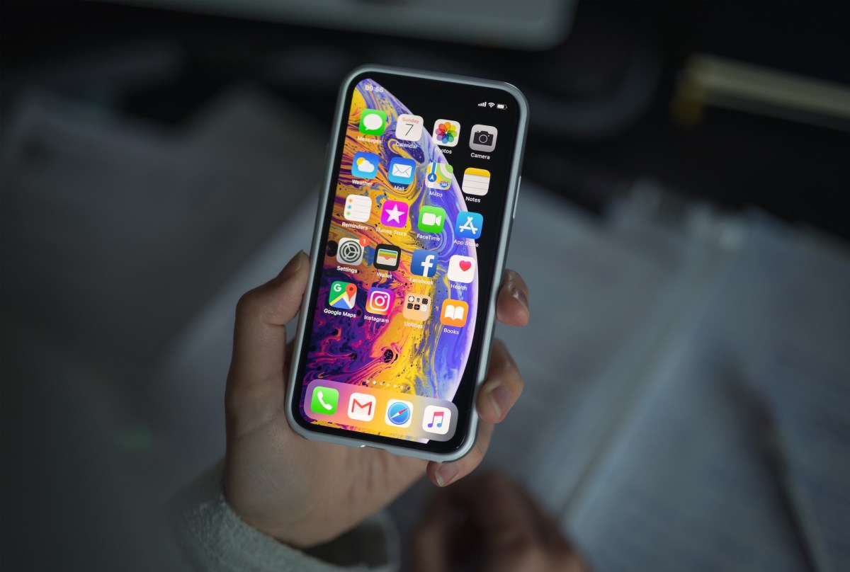 Apple повідомляє розробнику експлойтів про загрозу шпигунських атак на iPhone від держави: неймовірна історія безпеки особистих даних