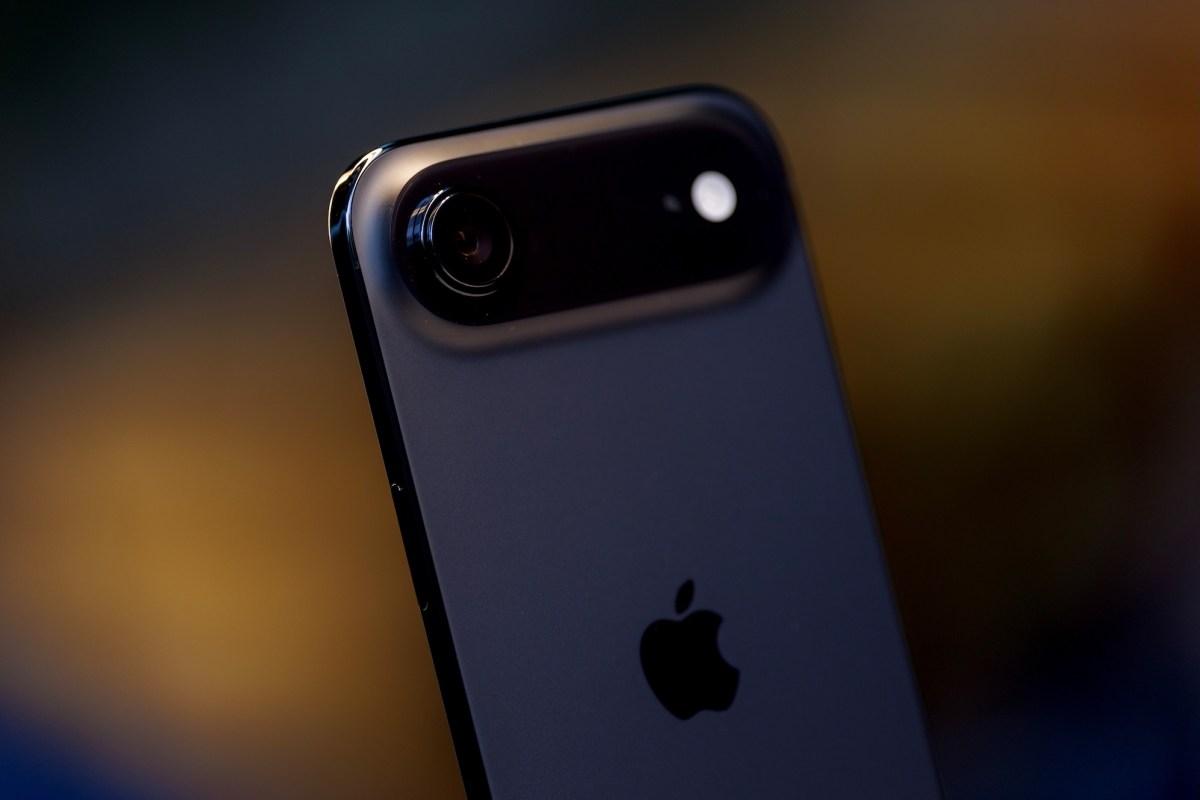 Apple вводить нову функцію безпеки для iPhone та iPad, яка зупиняє збір точних даних про місцезнаходження – провокація чи захист приватності?